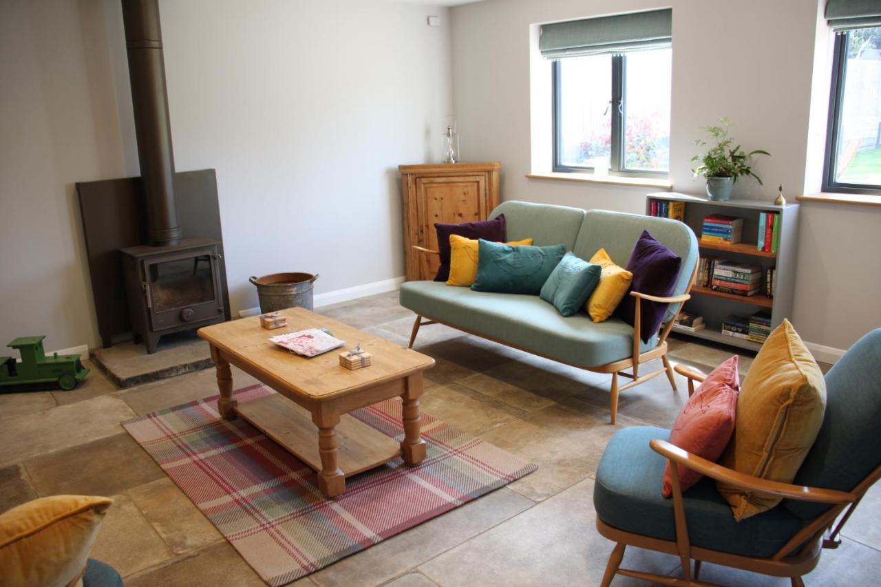 Wonderfully Spacious Luxury Holiday Cottage Billingshurst Exterior photo