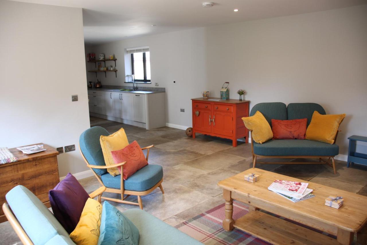Wonderfully Spacious Luxury Holiday Cottage Billingshurst Exterior photo