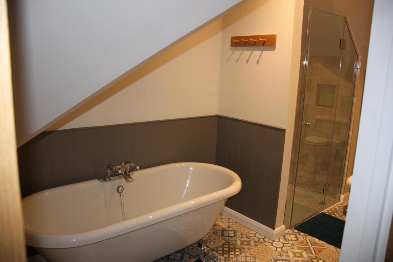 Wonderfully Spacious Luxury Holiday Cottage Billingshurst Exterior photo